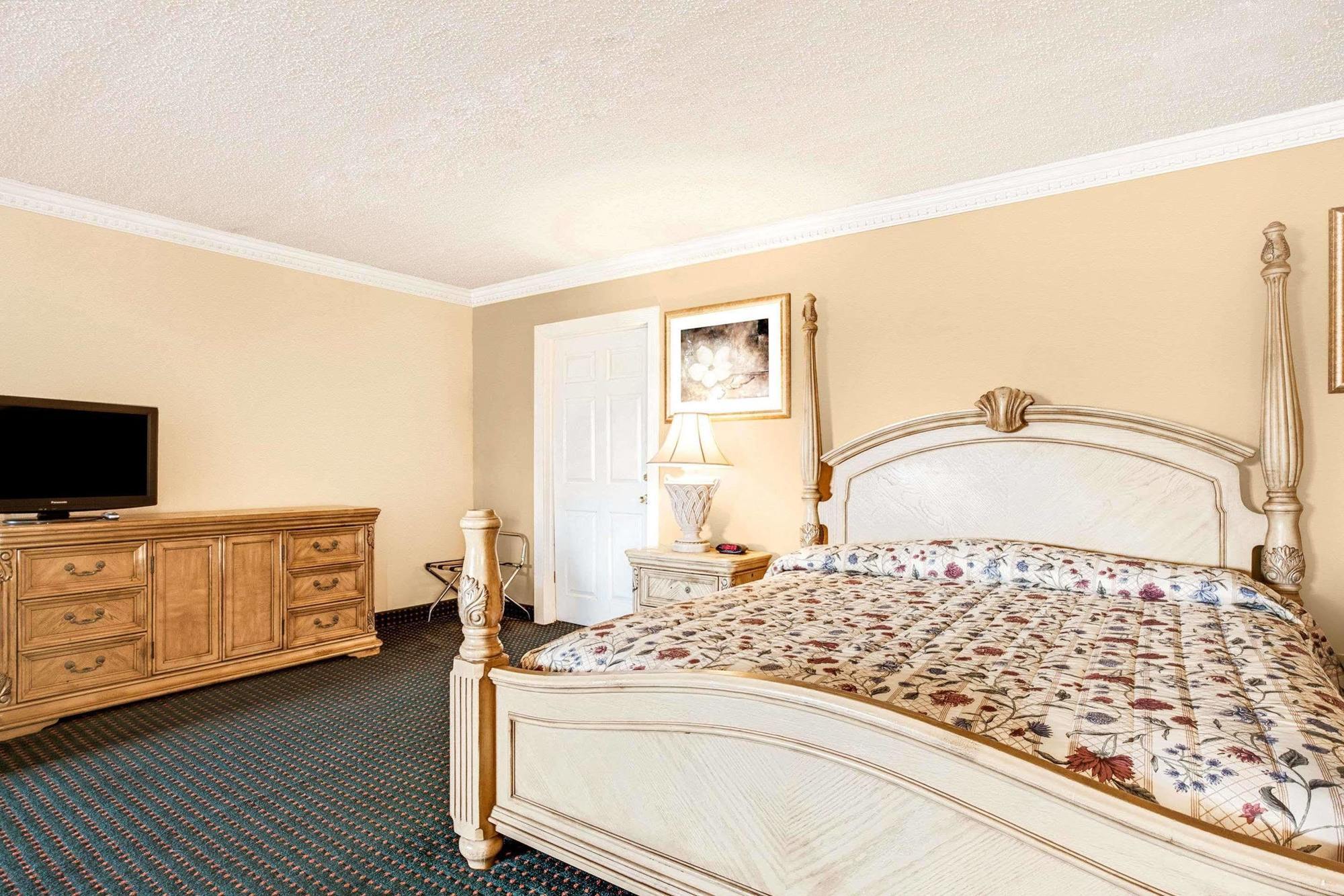 Knights Inn Mount Laurel Ngoại thất bức ảnh